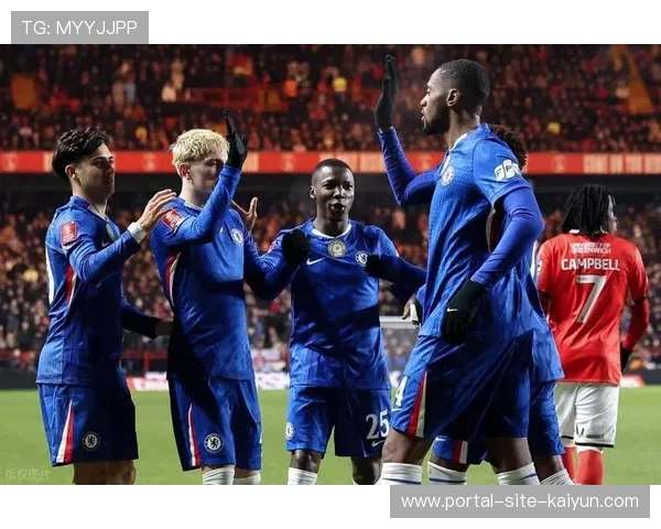 切尔西遭遇三轮不胜且核心禁赛 争四前景蒙上厚重阴影 切尔西遭遇三轮不胜且核心禁赛 争四前景蒙上厚重阴影